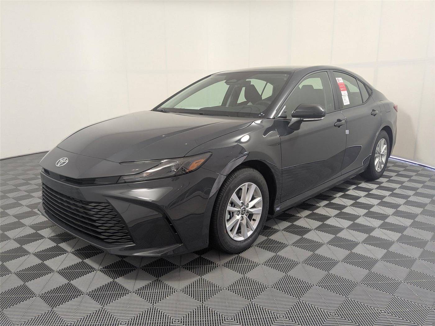 2025 Toyota Camry Hybrid LE — Sedan — 5 mi — McDonough, GA