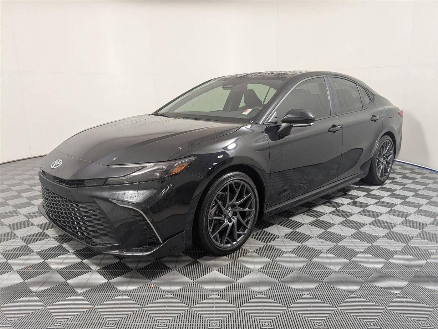 2025 Toyota Camry Hybrid XSE — Sedan — 27,031 mi — McDonough, GA