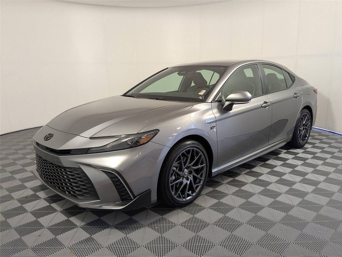 2025 Toyota Camry Hybrid SE — Sedan — 1,608 mi — McDonough, GA