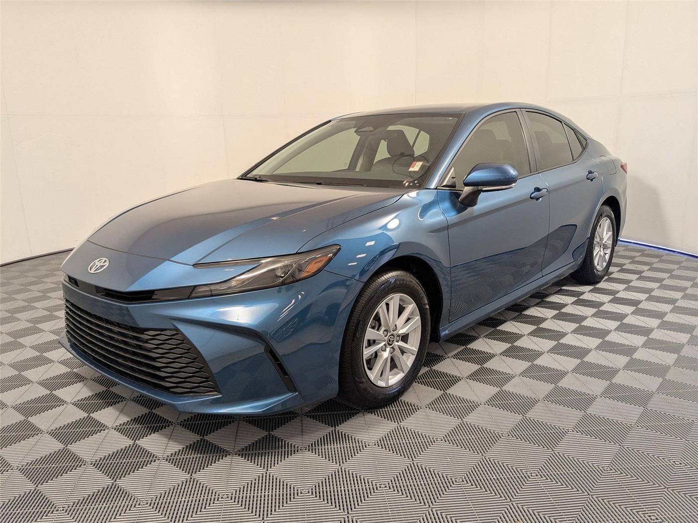 2025 Toyota Camry Hybrid XSE — Sedan — 2,760 mi — McDonough, GA