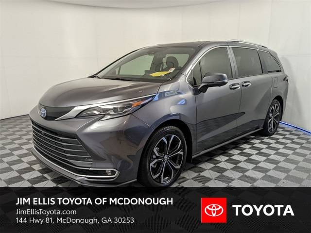 2025 Toyota Sienna Platinum — Minivan — 4,922 mi — McDonough, GA