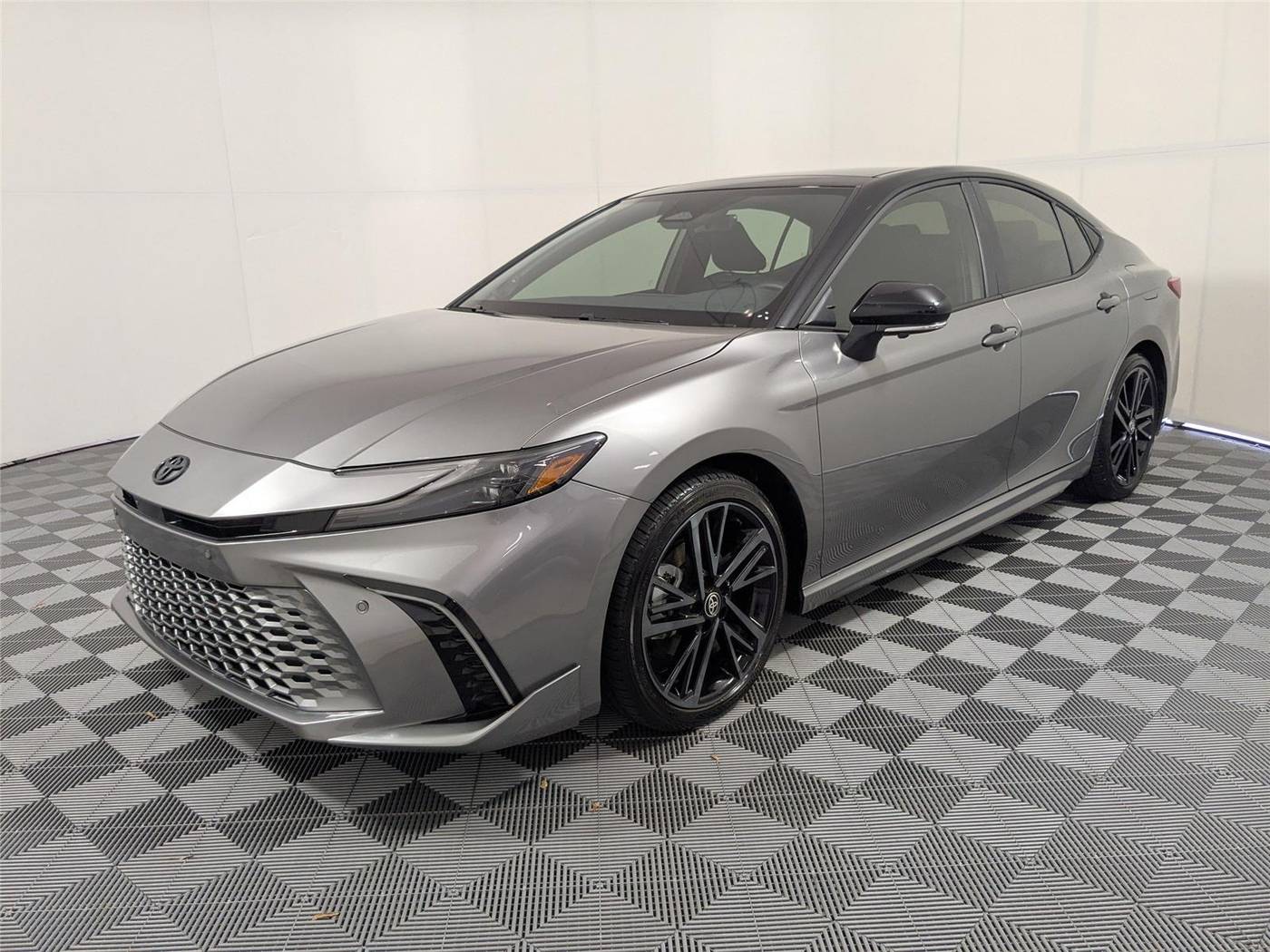 2025 Toyota Camry Hybrid XSE — Sedan — 8,957 mi — McDonough, GA
