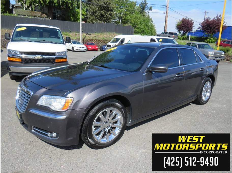 2013 Chrysler 300 Base — Sedan — 149,224 mi — Everett, WA
