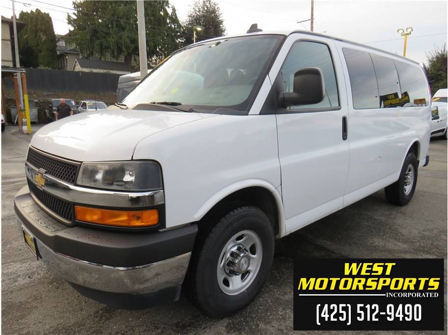 2020 Chevrolet Express Passenger LT — Passenger Van — 62,975 mi — Everett, WA