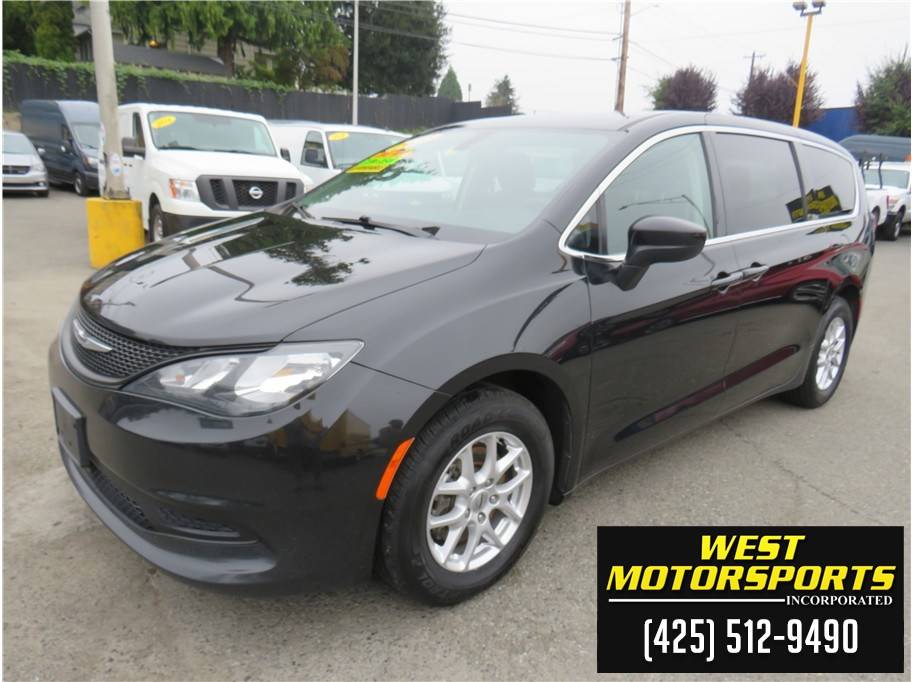 2022 Chrysler Voyager LX — Minivan — 88,787 mi — Everett, WA
