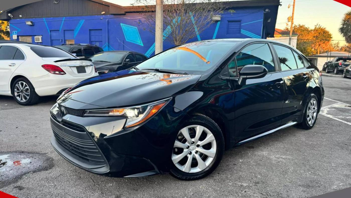 2023 Toyota Corolla LE — Sedan — 30,152 mi — Ft. Lauderdale, FL