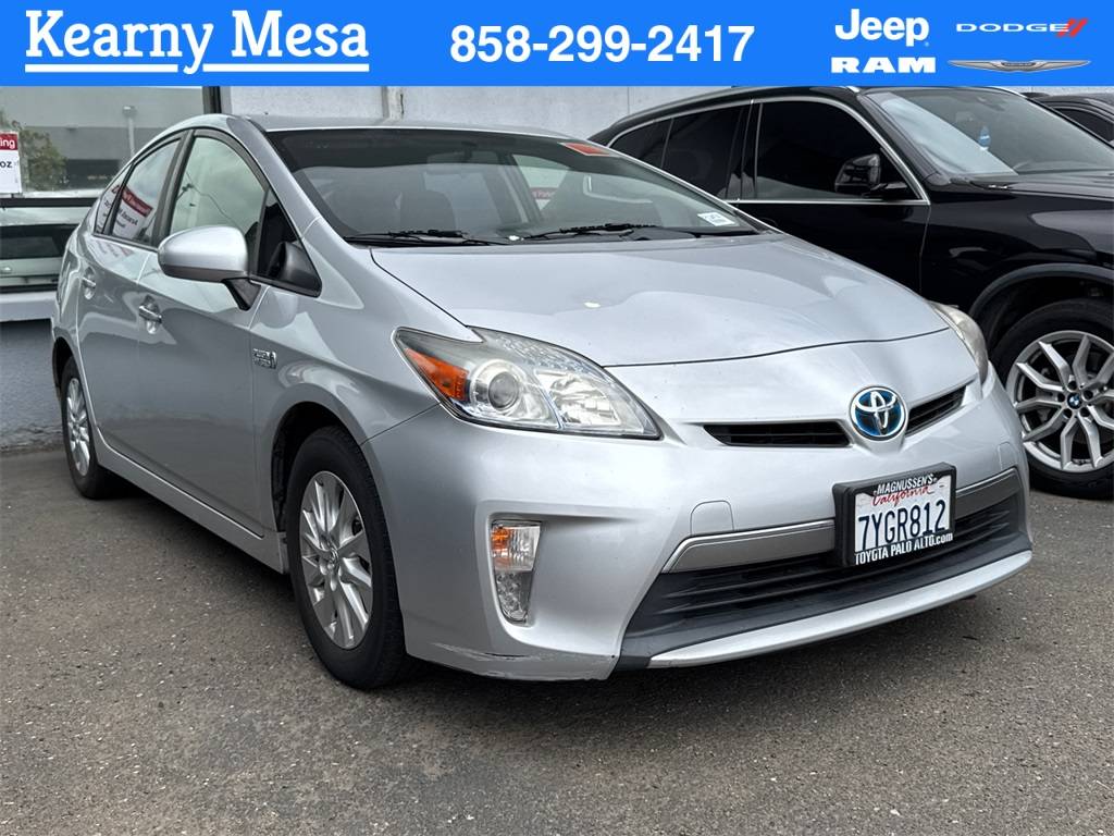 2014 Toyota Prius Advanced — Hatchback — 105,045 mi — San Diego, CA