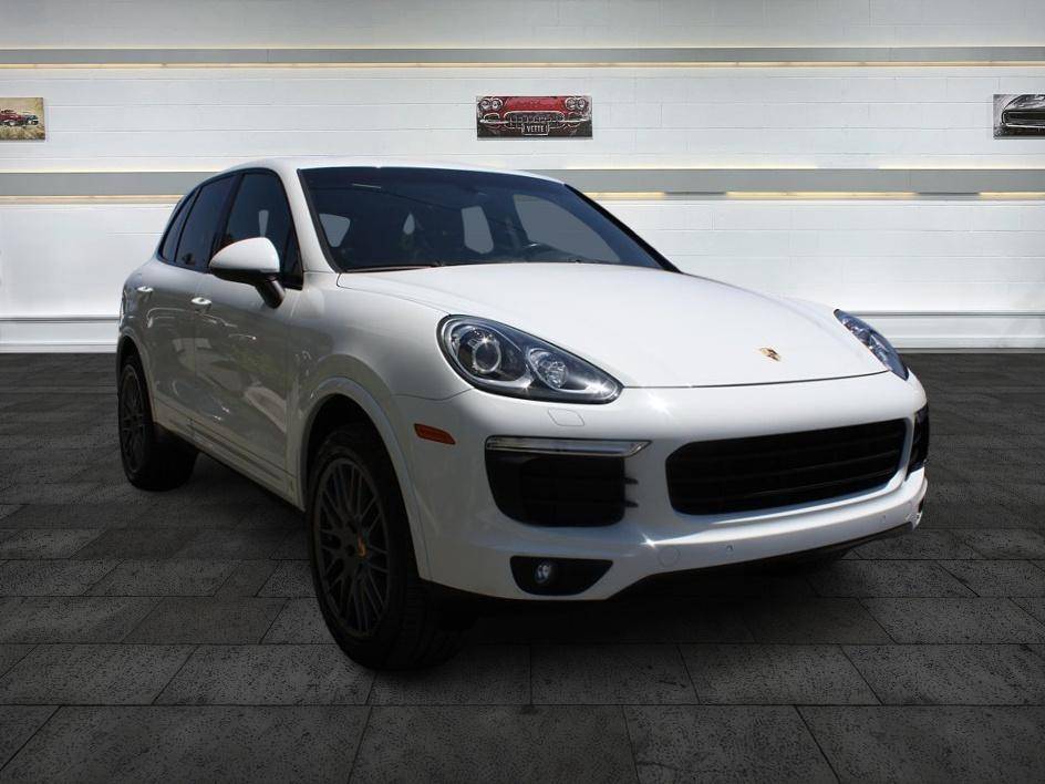 2017 Porsche Cayenne Platinum Ed. — SUV — 95,512 mi — Norco, CA