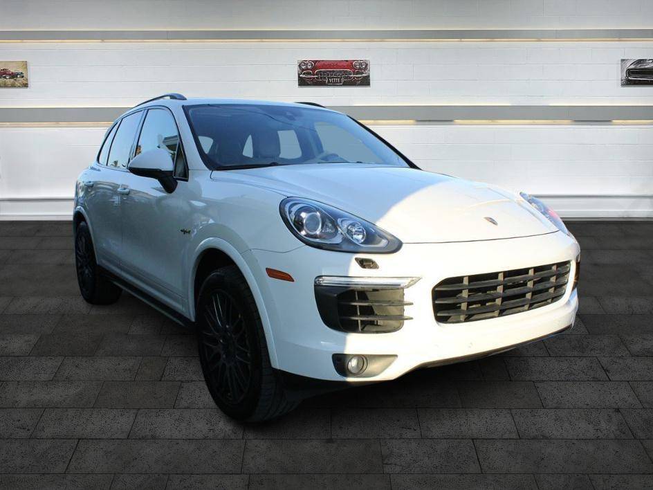 2017 Porsche Cayenne S E-Hybrid Platinum Ed. — SUV — 107,800 mi — Norco, CA