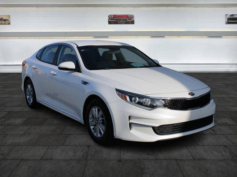 2016 Kia Optima LX — Sedan — 110,618 mi — Norco, CA