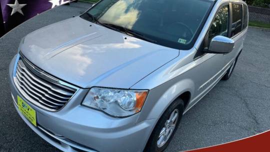 2012 Chrysler Town & Country Touring — Minivan — 140,962 mi — Falls Church, VA