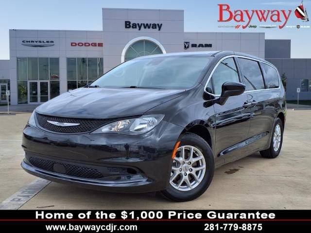 2024 Chrysler Voyager LX — Minivan — 37,679 mi — Pasadena, TX