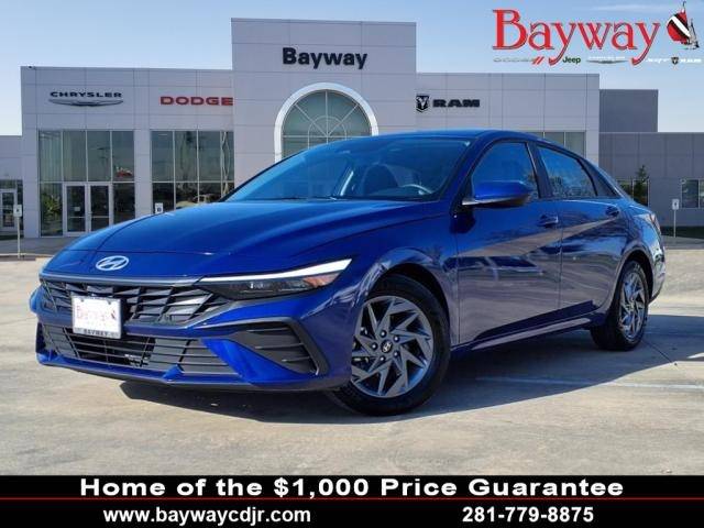 2024 Hyundai Elantra SEL — Sedan — 30,637 mi — Pasadena, TX