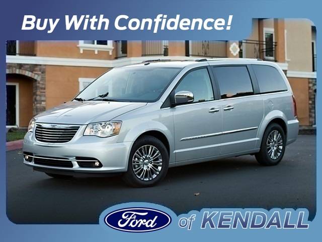 2015 Chrysler Town & Country Touring — Minivan — 58,047 mi — Miami, FL