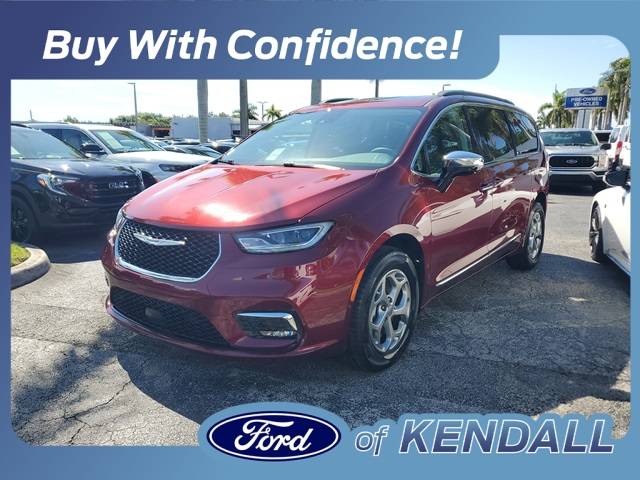 2023 Chrysler Pacifica Limited — Minivan — 16,165 mi — Miami, FL