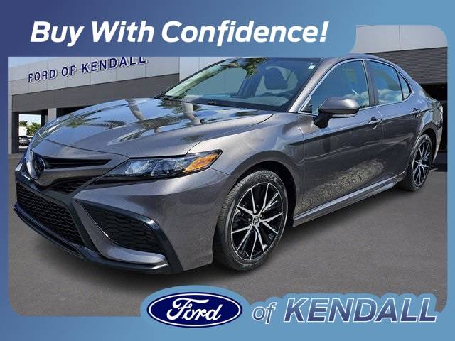 2022 Toyota Camry SE — Sedan — 27,400 mi — Miami, FL