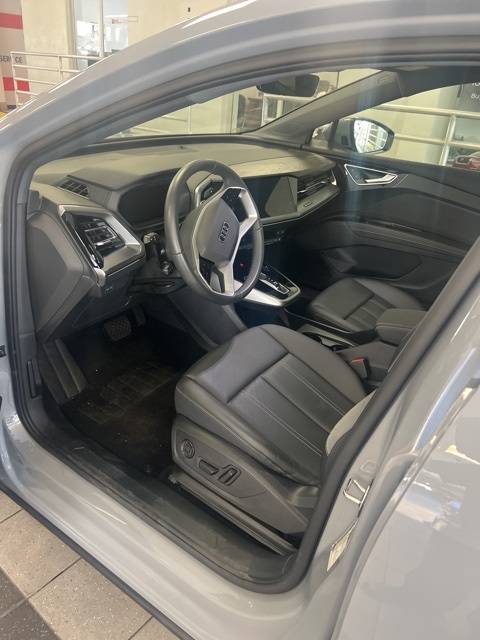 2025 Audi Q4 e-tron Premium — SUV — 5,125 mi — Fort Lauderdale, FL