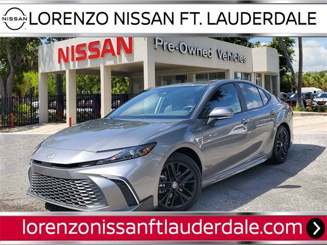 2025 Toyota Camry SE — Sedan — 19,913 mi — Fort Lauderdale, FL