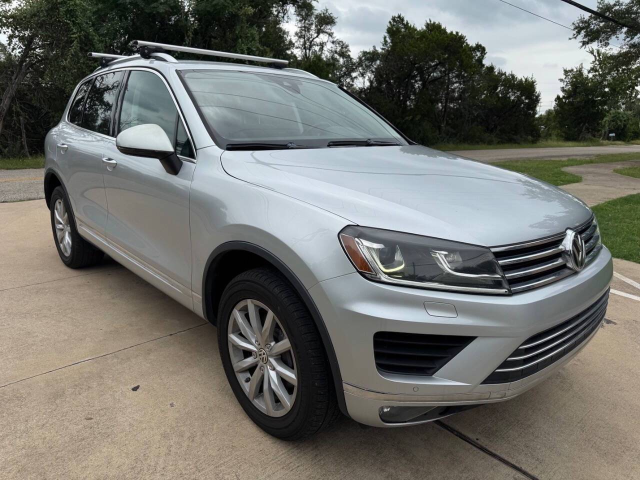 2016 Volkswagen Touareg V6 Sport