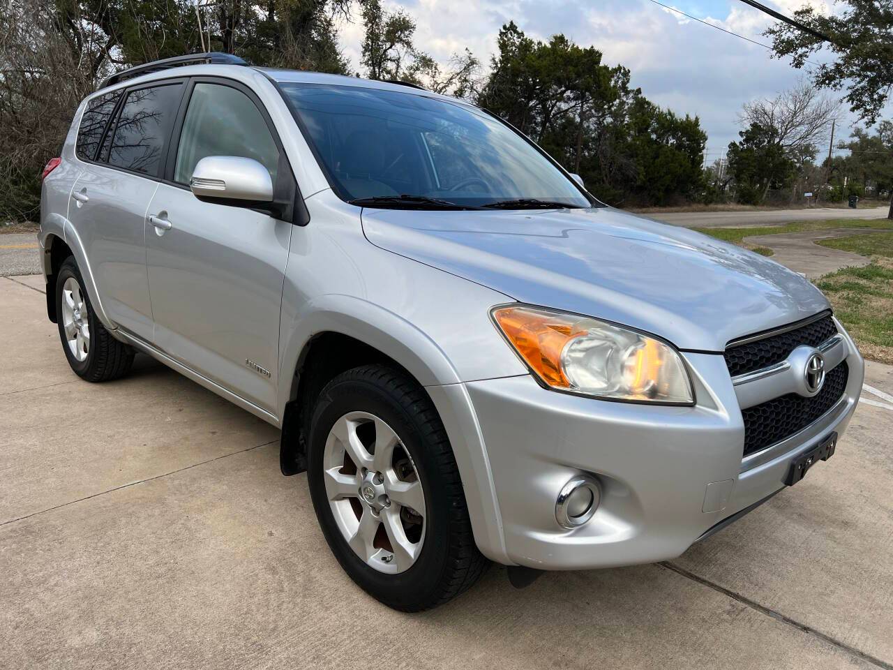 2009 Toyota RAV4 Limited — SUV — 116,514 mi — Austin, TX