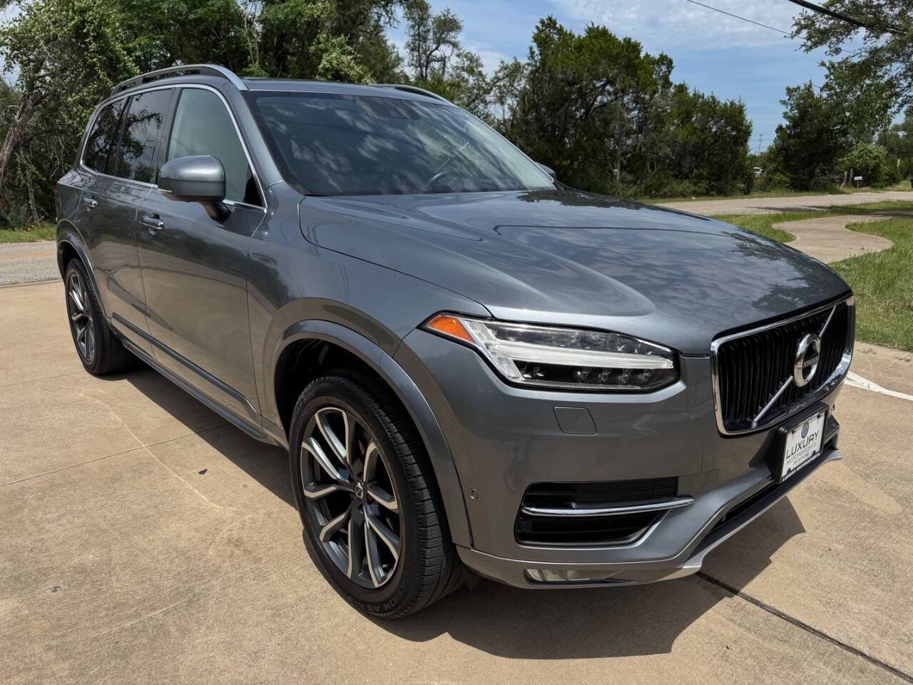 2017 Volvo XC90 Momentum