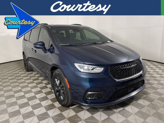 2022 Chrysler Pacifica Touring — Minivan — 7,646 mi — Mesa, AZ