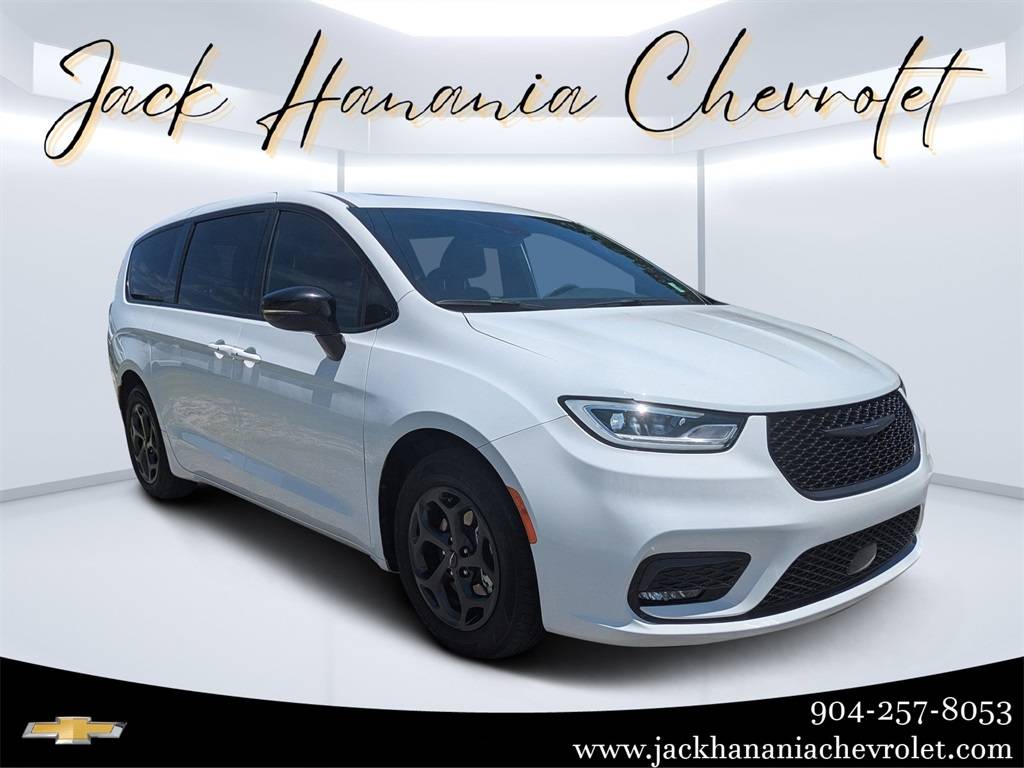2023 Chrysler Pacifica Hybrid Limited — Minivan — 37,748 mi — St. Augustine, FL