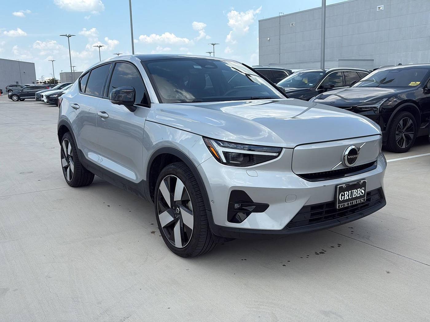 2023 Volvo C40 Recharge Ultimate — SUV — 30,165 mi — Grapevine, TX