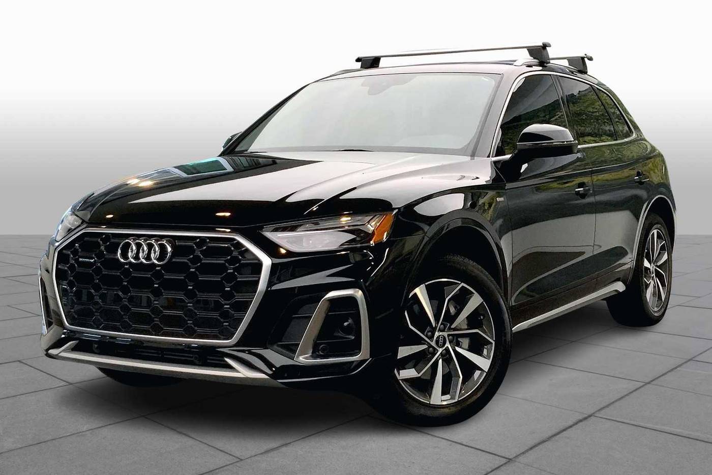 2024 Audi Q5 Premium — SUV — 4,911 mi — N. Miami Beach, FL