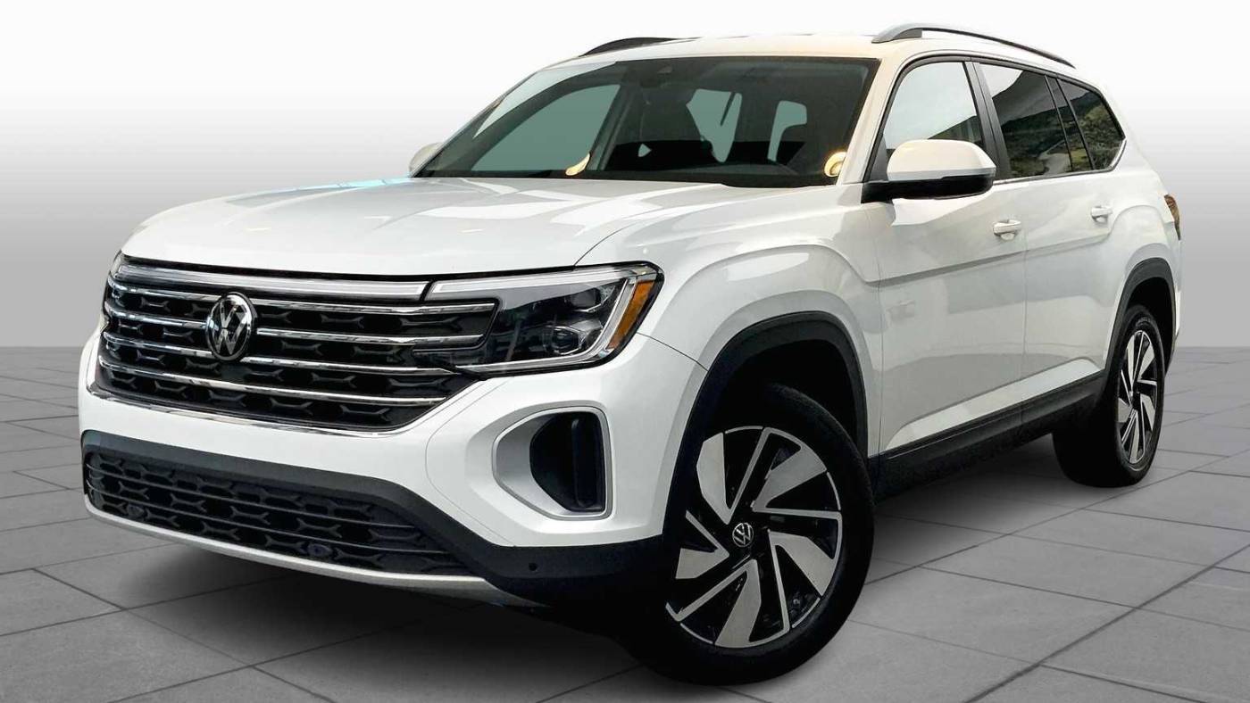 2024 Volkswagen Atlas SE with Technology — SUV — 37,909 mi — N. Miami Beach, FL