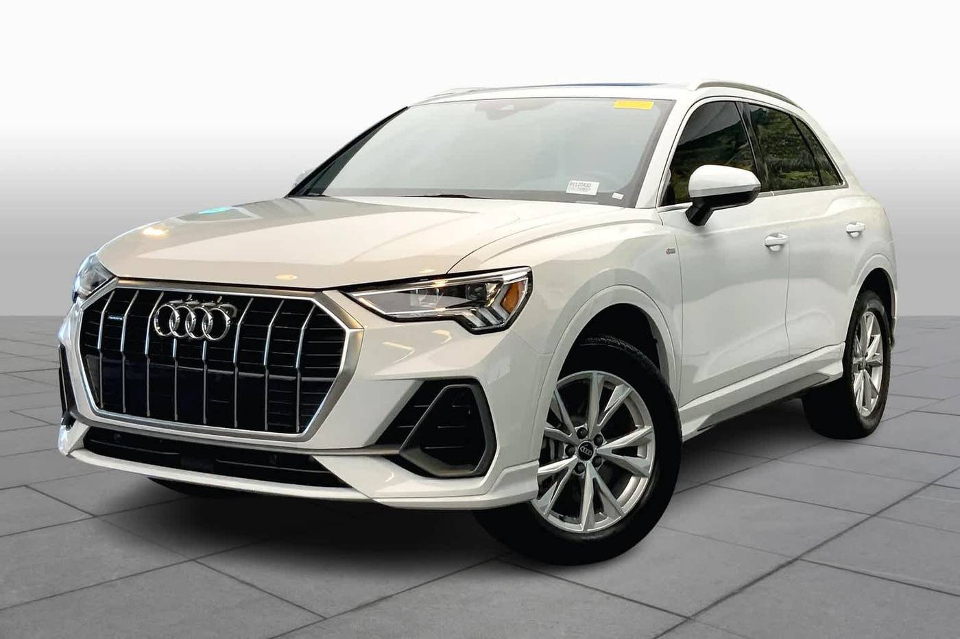 2024 Audi Q3 S line Premium Plus — SUV — 3,871 mi — N. Miami Beach, FL