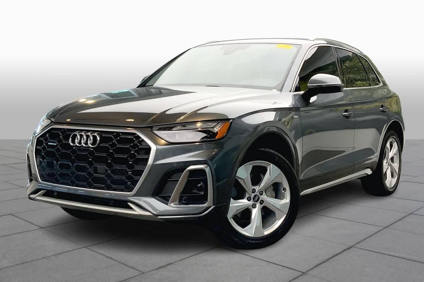 2024 Audi Q5 Premium Plus — SUV — 5,746 mi — N. Miami Beach, FL