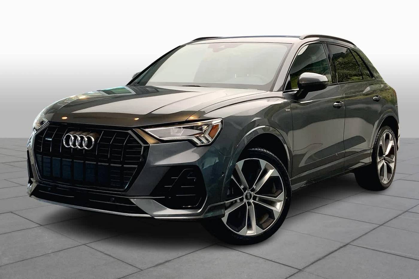 2021 Audi Q3 S line Premium Plus — SUV — 33,774 mi — N. Miami Beach, FL