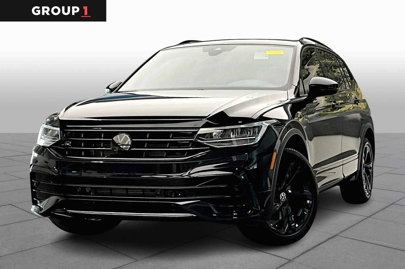 2024 Volkswagen Tiguan SE R-Line Black — SUV — 25,537 mi — N. Miami Beach, FL