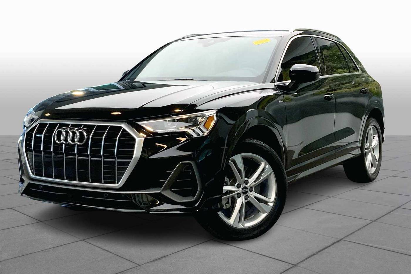 2023 Audi Q3 S line Premium Plus — SUV — 10,584 mi — N. Miami Beach, FL