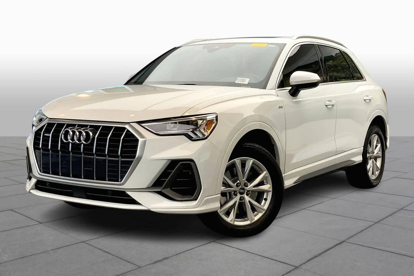 2024 Audi Q3 S line Premium Plus — SUV — 4,883 mi — N. Miami Beach, FL
