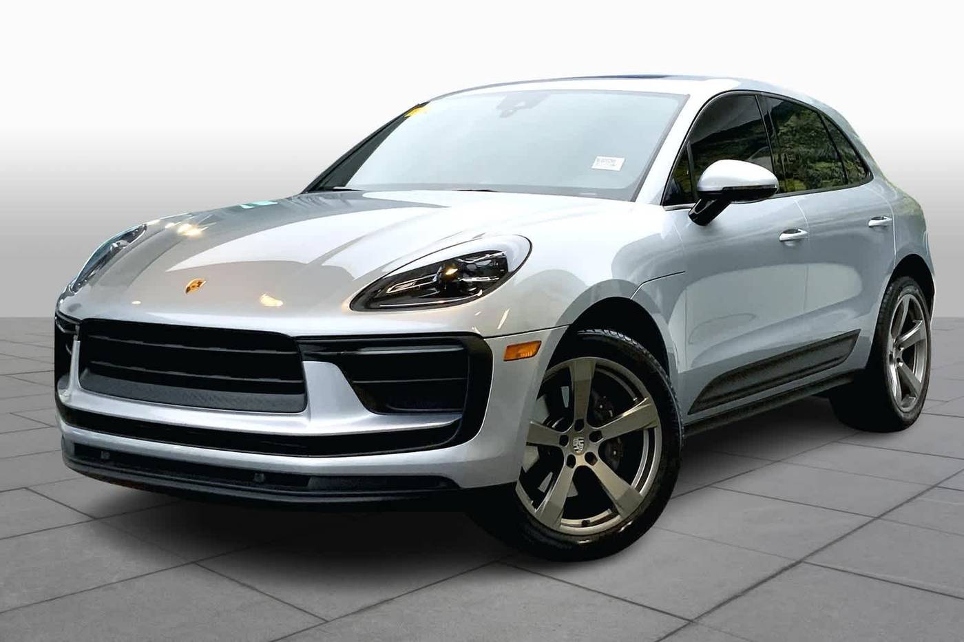 2022 Porsche Macan Standard — SUV — 18,807 mi — N. Miami Beach, FL