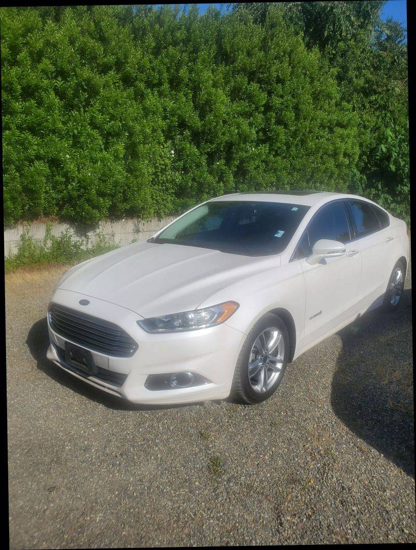 2016 Ford Fusion Hybrid Titanium — Sedan — 129,404 mi — Olympia, WA
