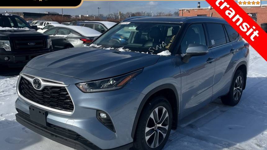 2021 Toyota Highlander XLE — SUV — 72,218 mi — Carmel, IN