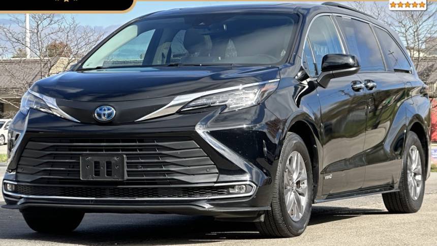 2021 Toyota Sienna XLE — Minivan — 78,710 mi — Carmel, IN