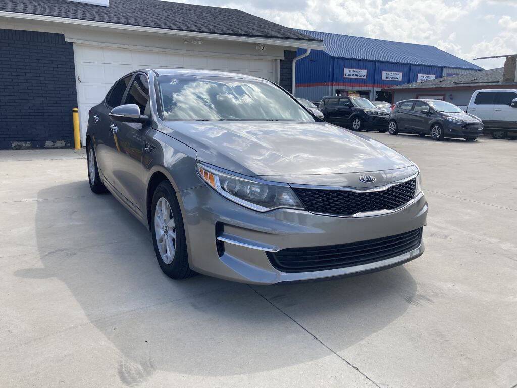2017 Kia Optima LX — Sedan — 61,968 mi — Princeton, TX