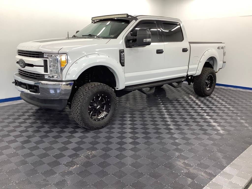 2017 Ford Super Duty F-250 XLT