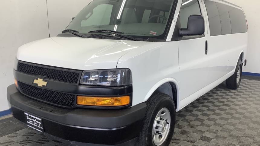 2023 Chevrolet Express Passenger LS — Passenger Van — 22,375 mi — Higginsville, MO