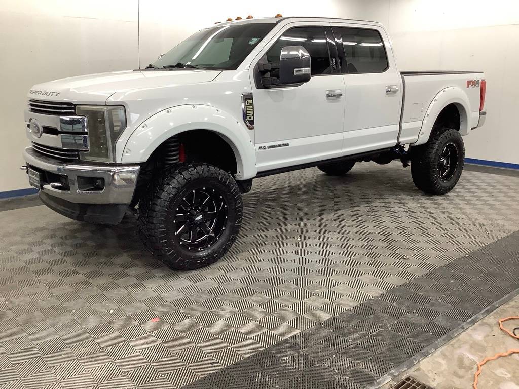 2017 Ford Super Duty F-250 Lariat — Pickup Truck — 45,966 mi — Higginsville, MO