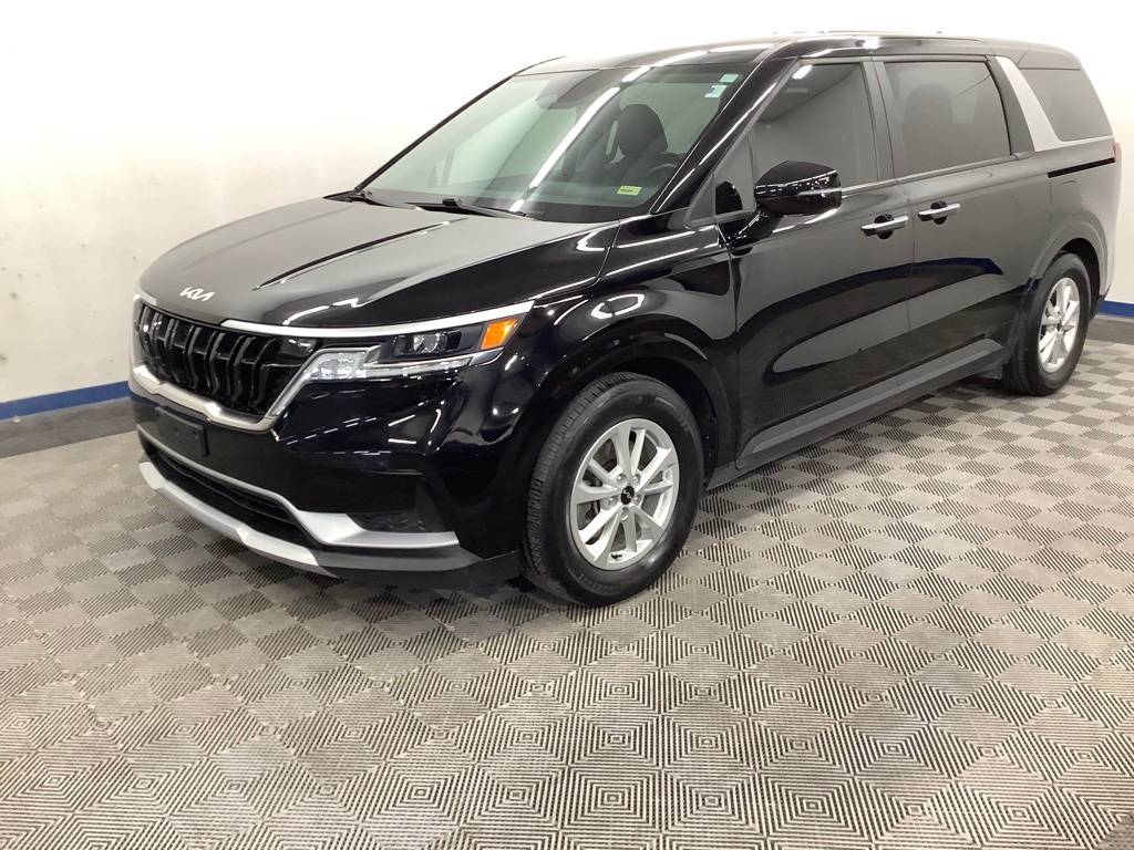 2023 Kia Carnival LXS — Minivan — 42,101 mi — Higginsville, MO