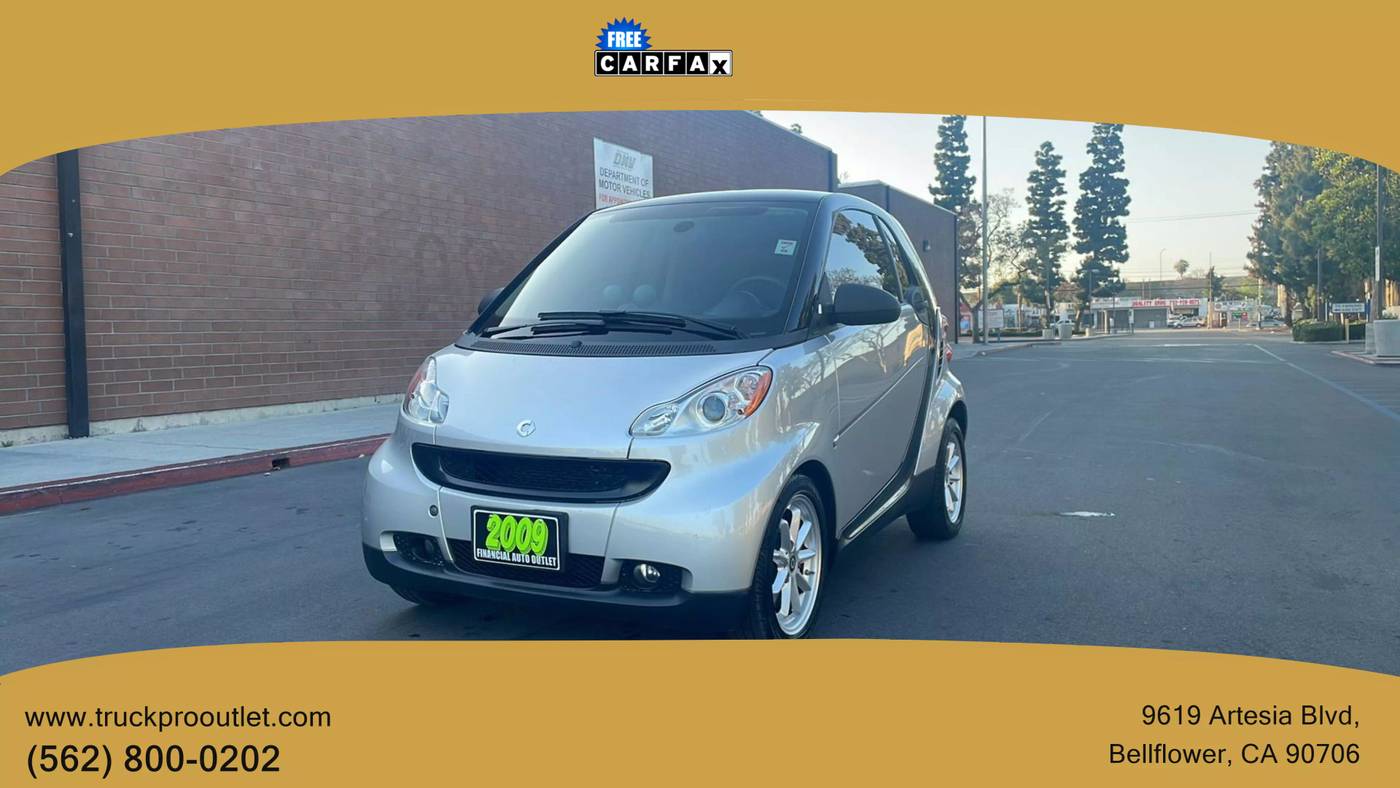2009 smart fortwo Pure — Coupe — 67,790 mi — Bellflower, CA