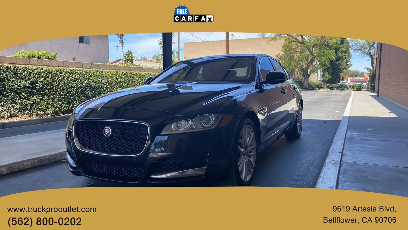 2017 Jaguar XF Prestige