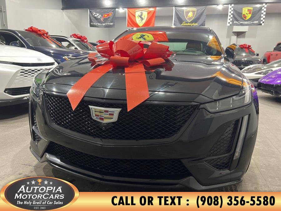 2022 Cadillac CT5-V Standard