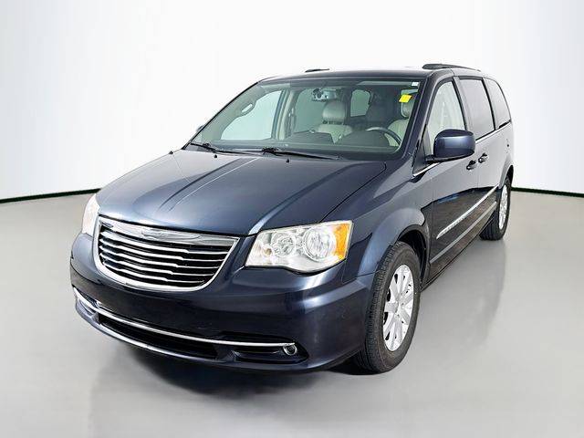 2013 Chrysler Town & Country Touring — Minivan — 110,217 mi — Alcoa, TN