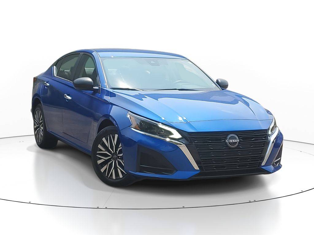 2025 Nissan Altima SV — Sedan — 12,663 mi — Canton, MI